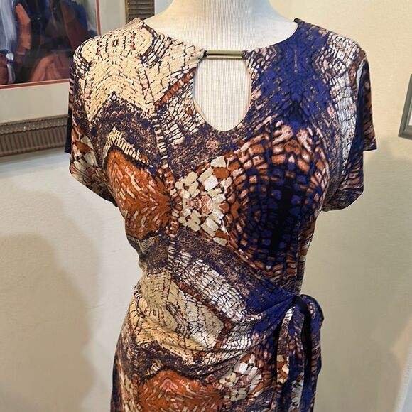 FYLO Side Tie Gathered Pattern Dress Size Large - Picture 8 of 15